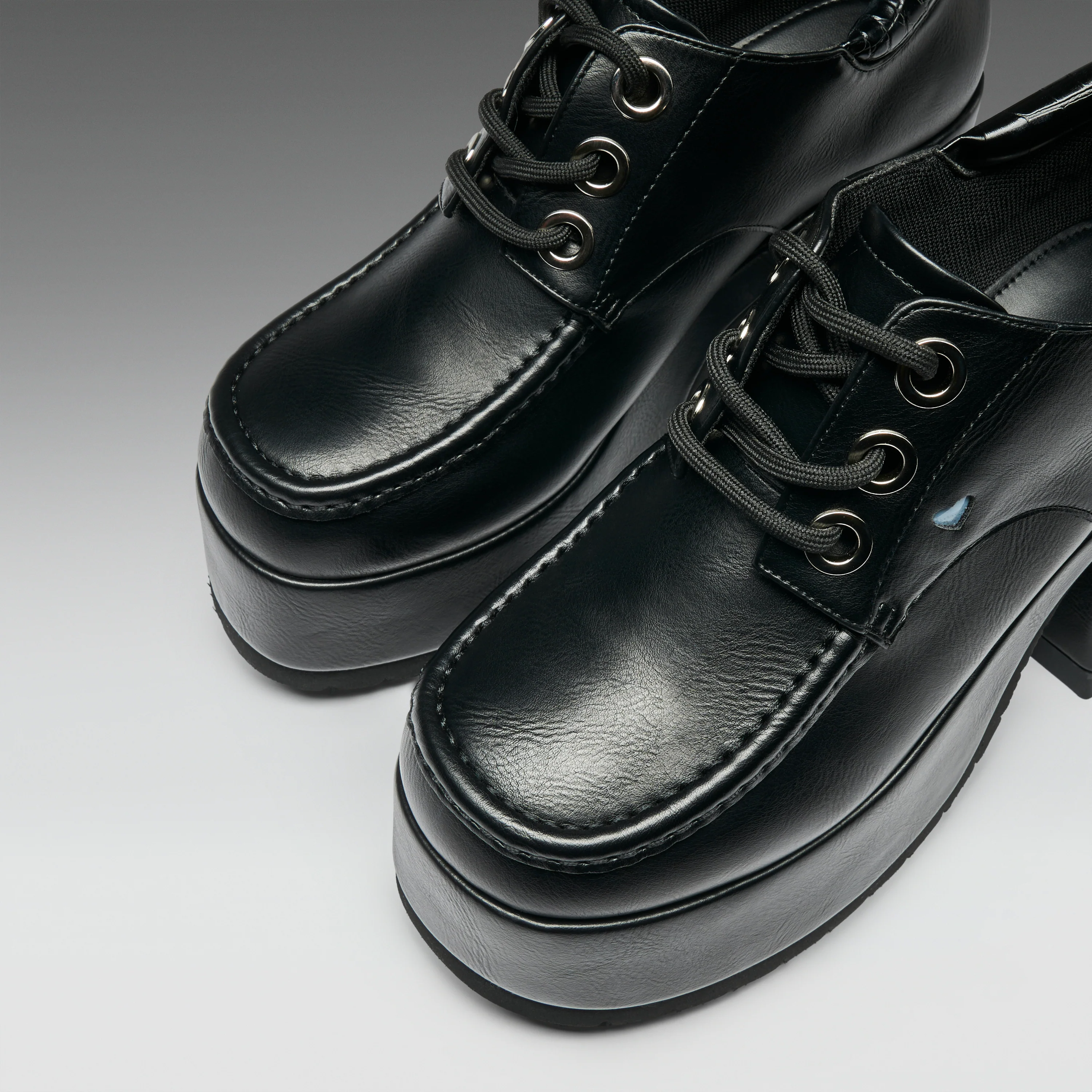 Kinetic Chunky Heeled Shoes-Black - Image 4