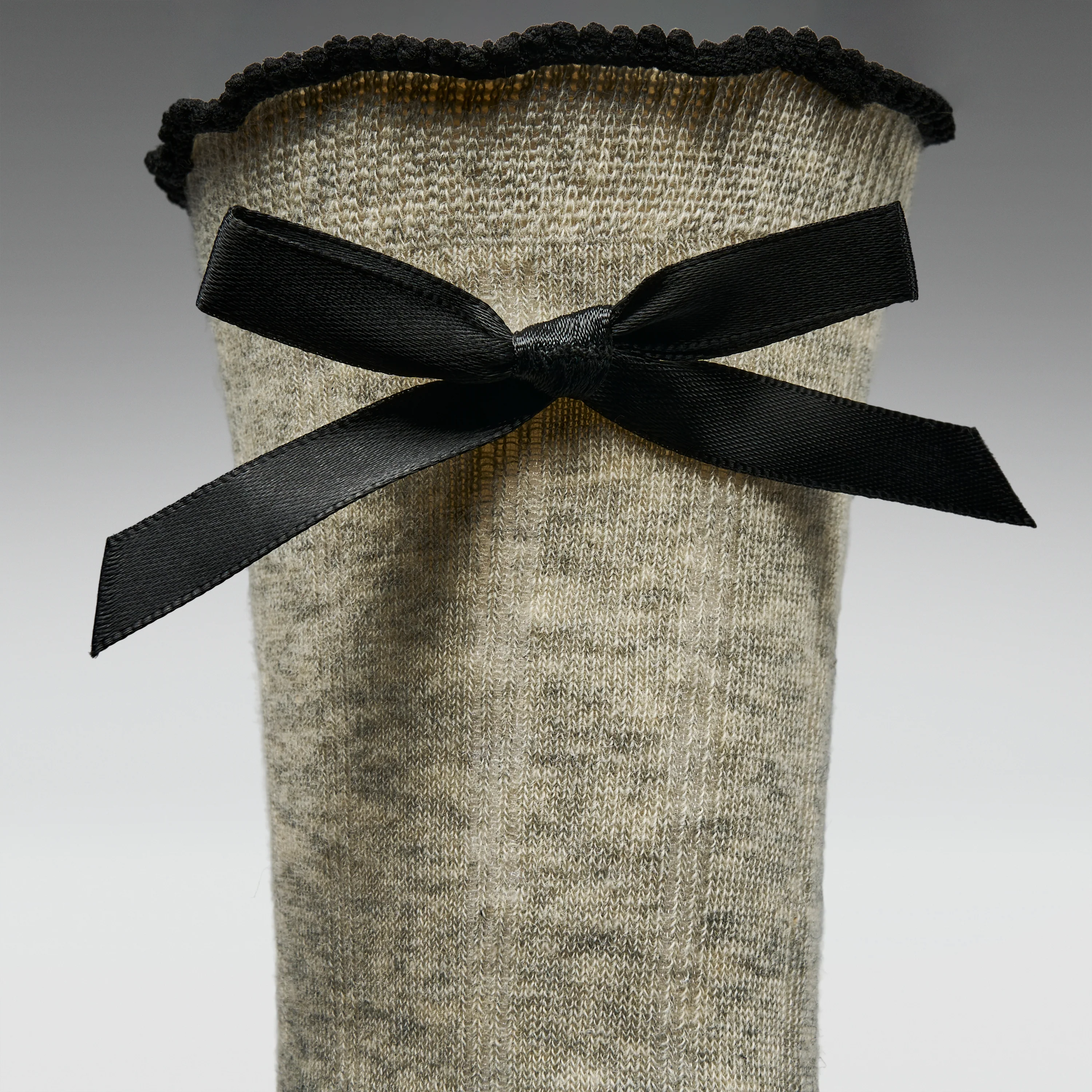 Sonnet Grey Bow Socks - Image 2