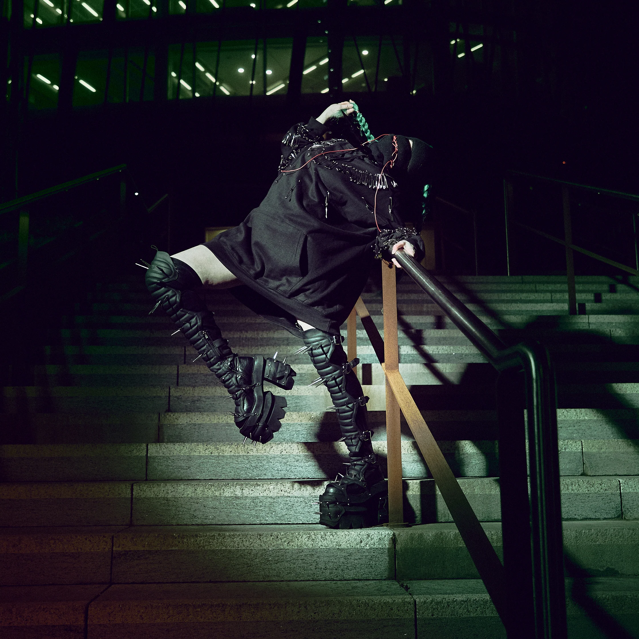 The Joker Subway Scene Boots - Image 5